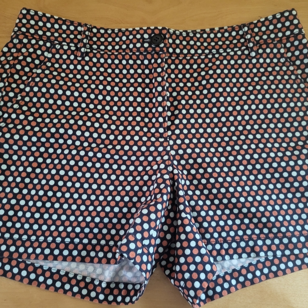 LL Bean Signature Women’s Shorts Beige and Navy/Red/White Flat Front sz 6